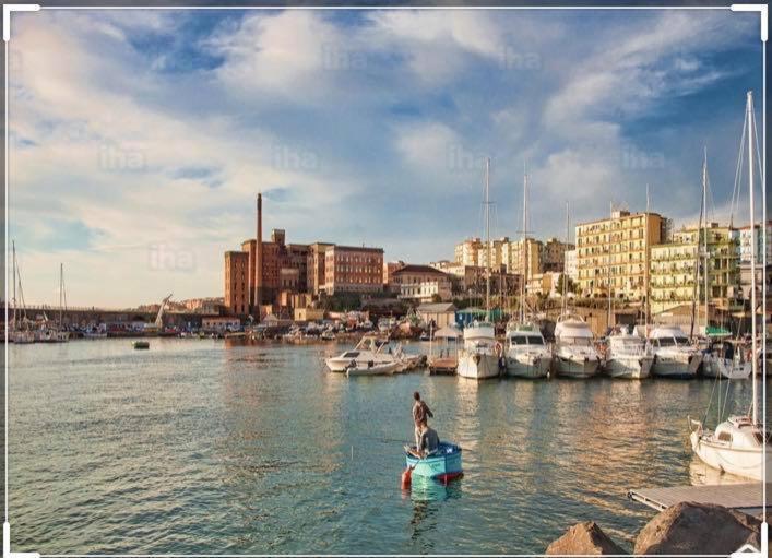 La Via Del Mare Bed & Breakfast Torre del Greco Dış mekan fotoğraf